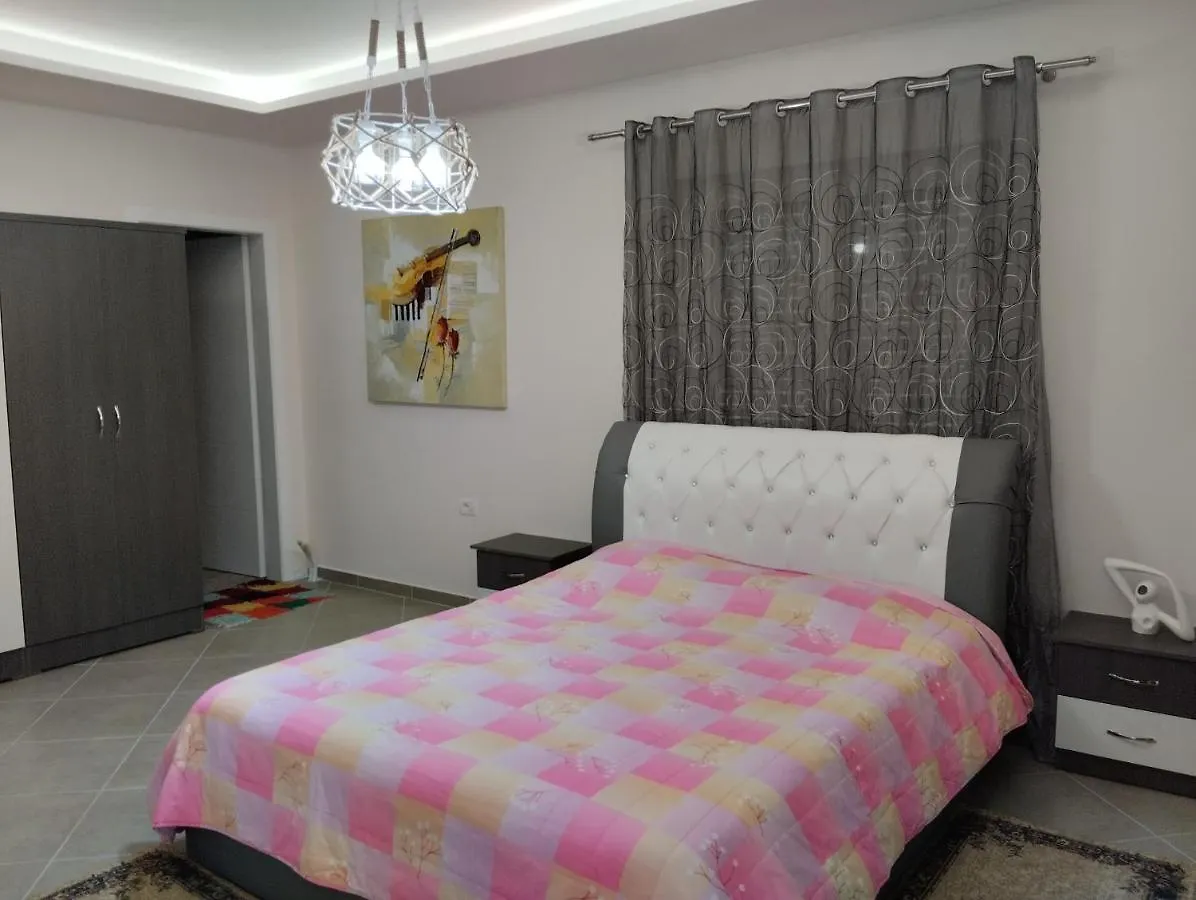 Dhoma Romantike , Qetesi Absolute! Hotel Korce 0*,  Albania